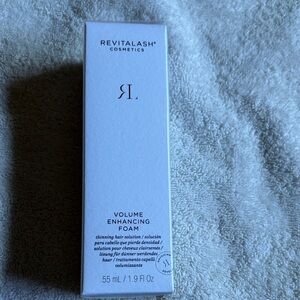 Volume Enhancing Foam - White